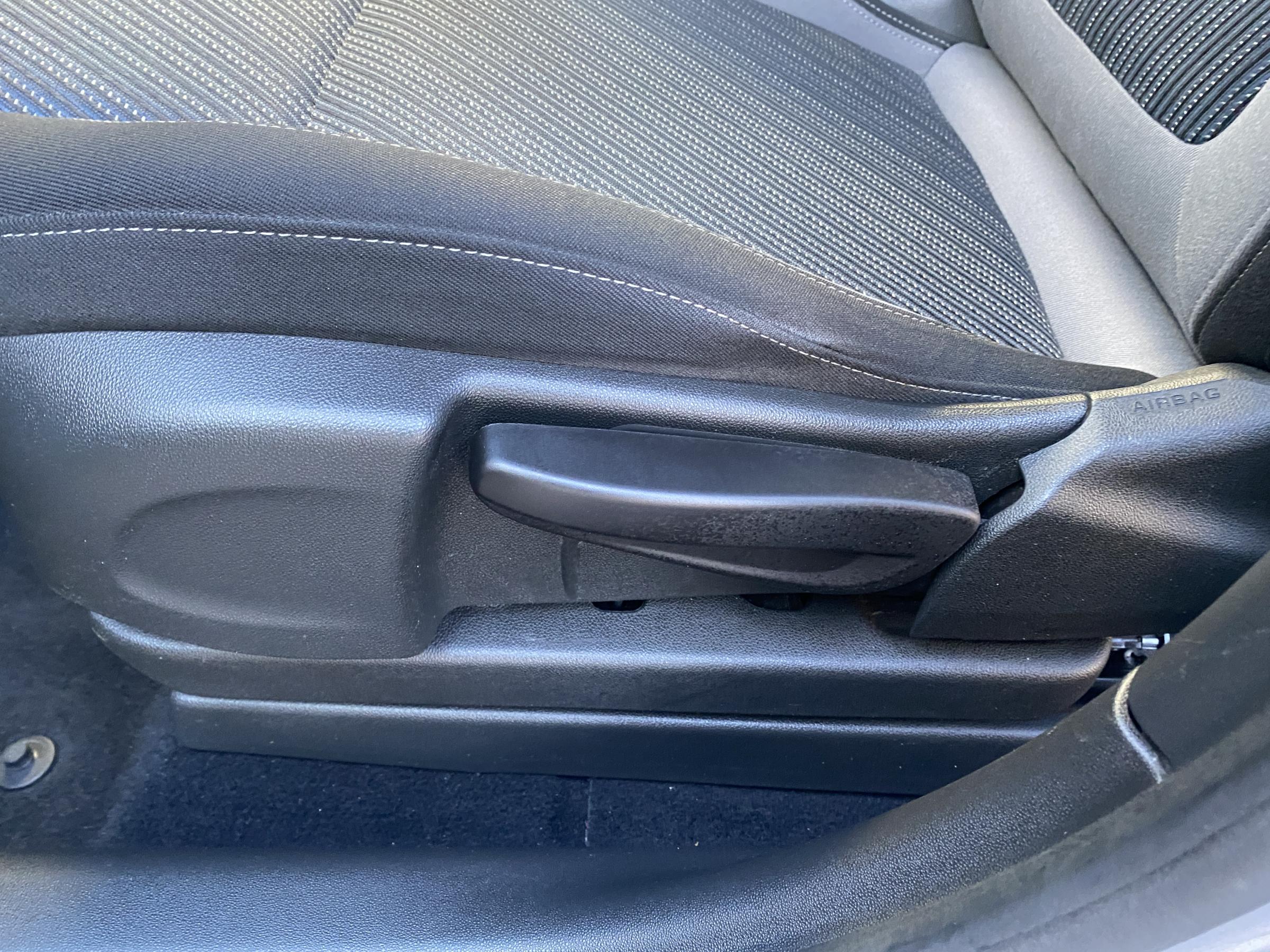 Vauxhall Crossland X, 2019 - pohled č. 14