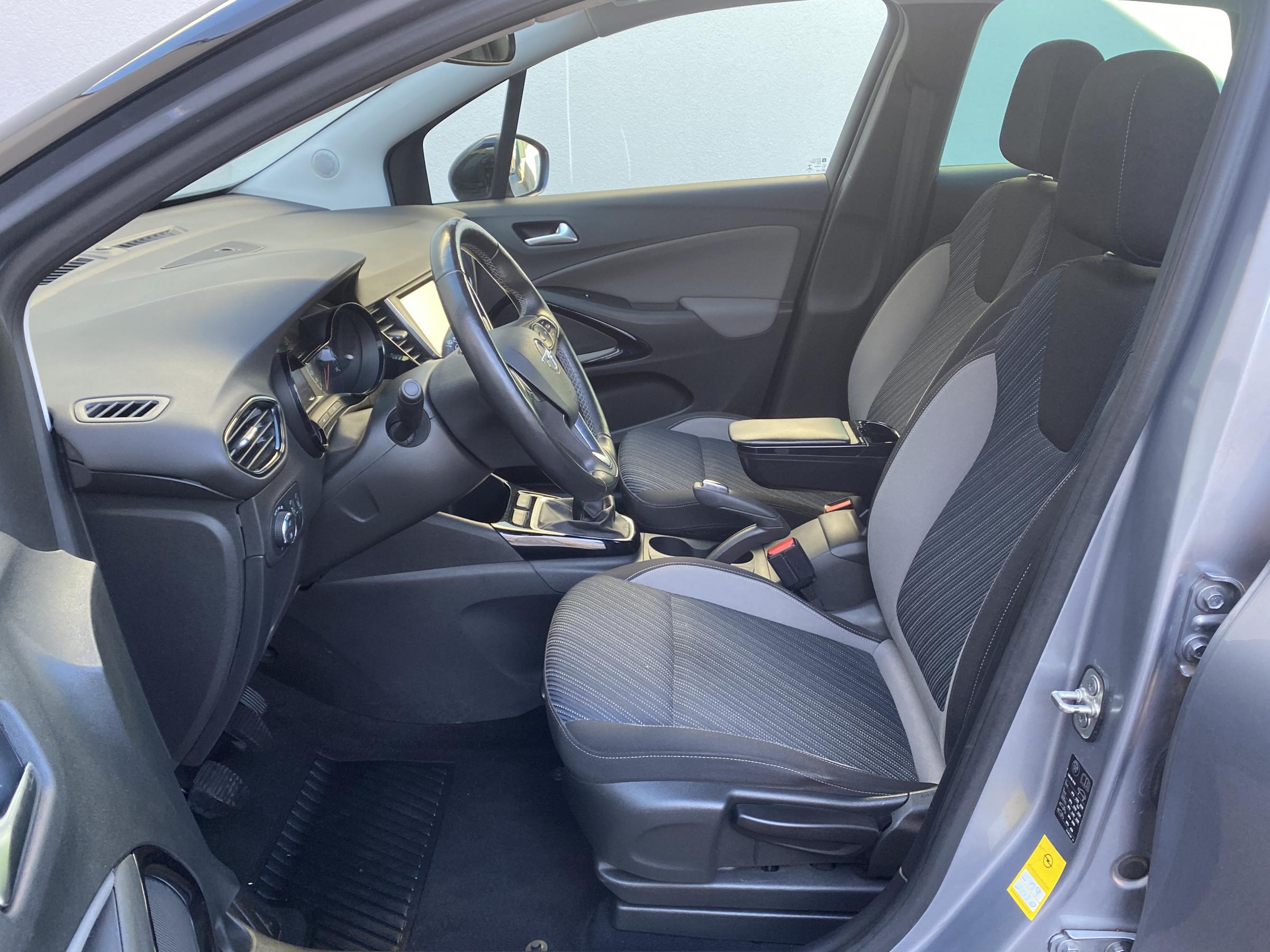 Vauxhall Crossland X, 2019 - pohled č. 9