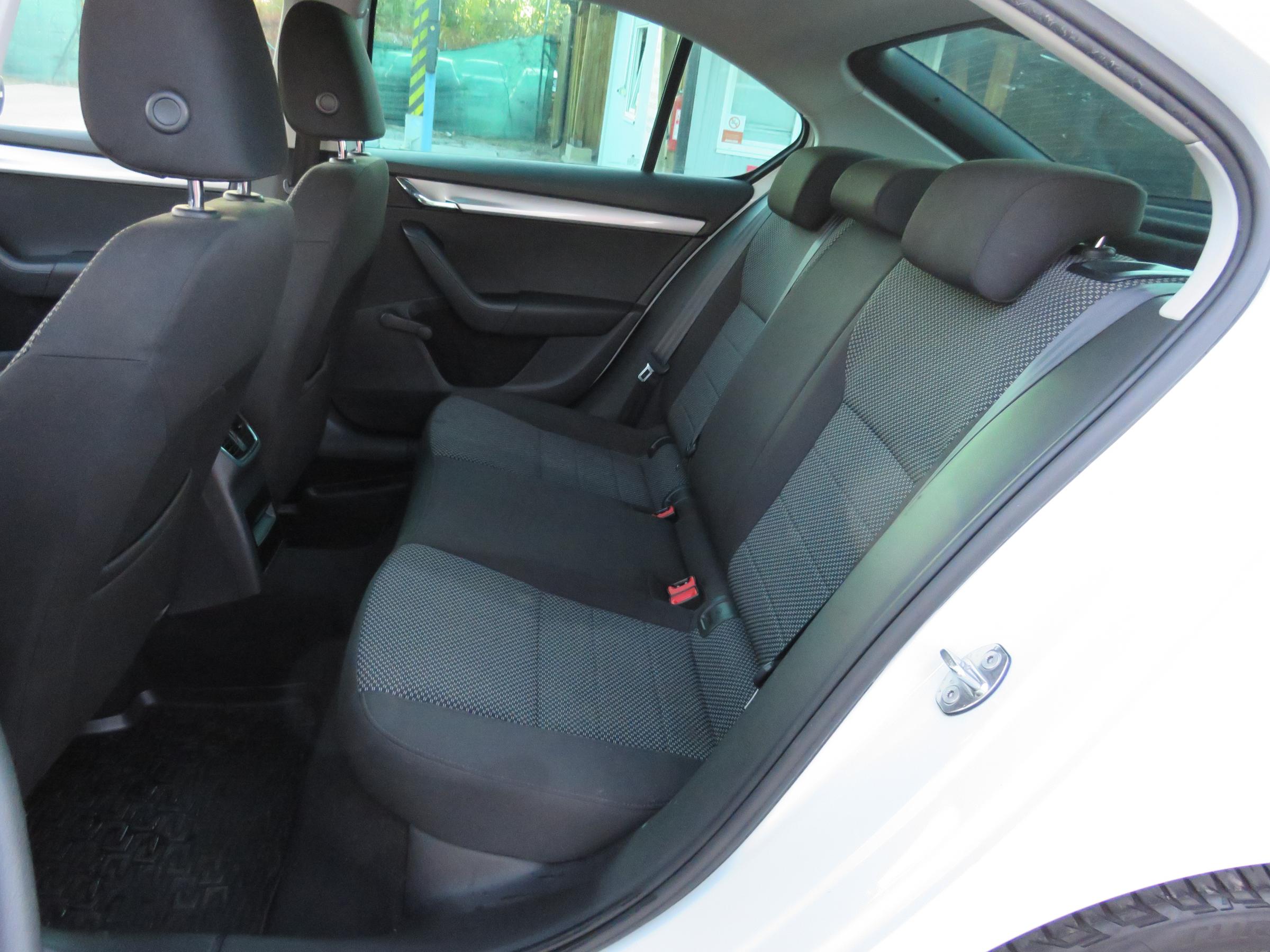 Škoda Octavia III, 2015 - pohled č. 10