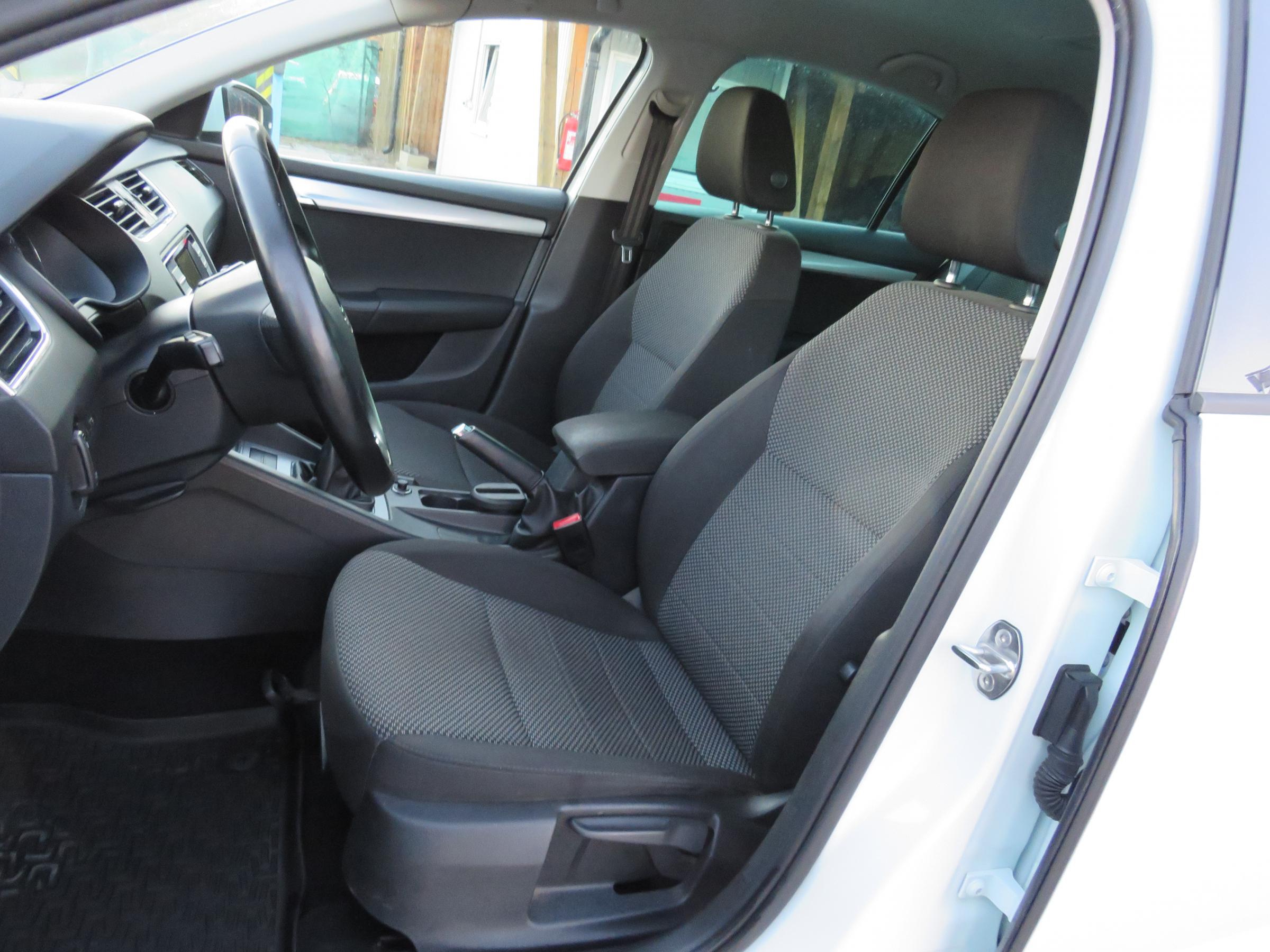 Škoda Octavia III, 2015 - pohled č. 9