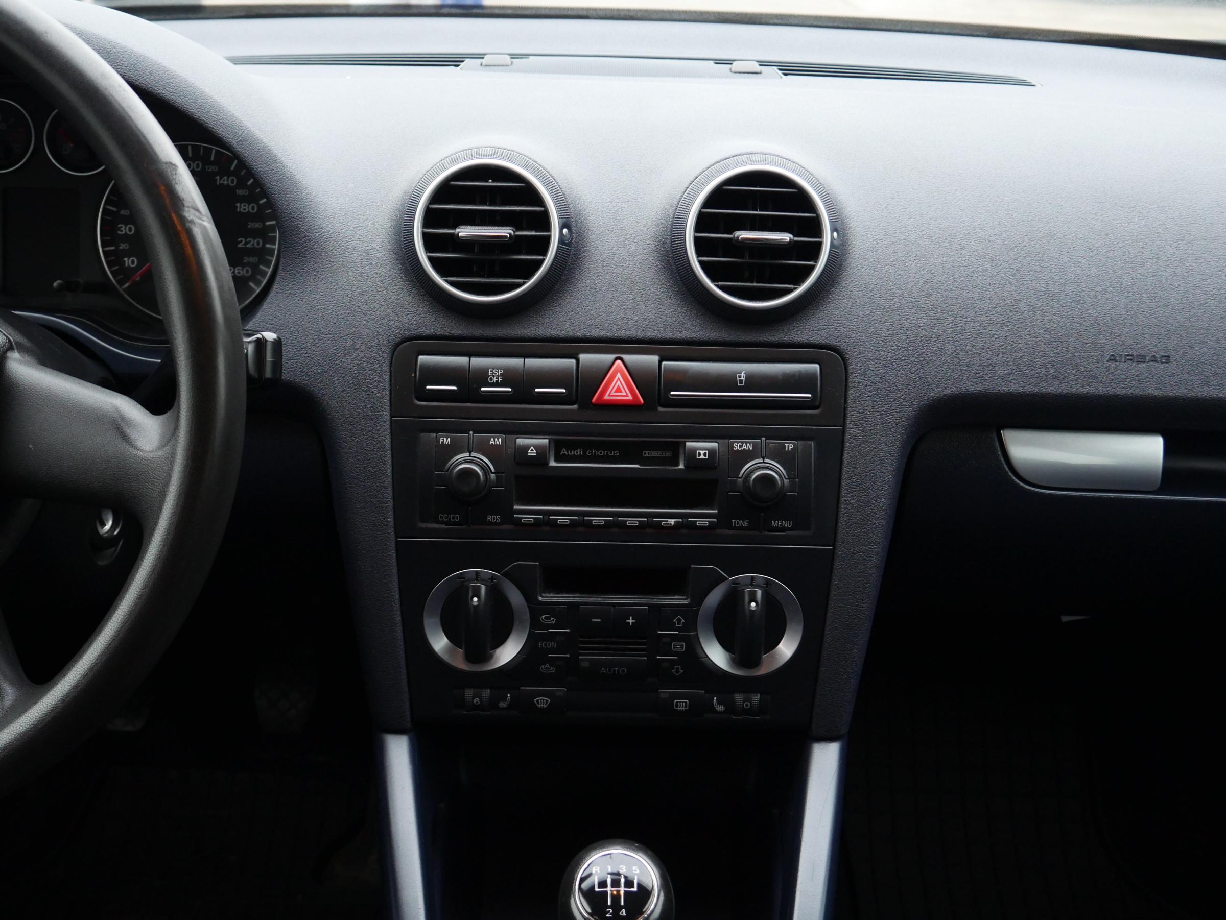 Audi A3, 2005 - pohled č. 11