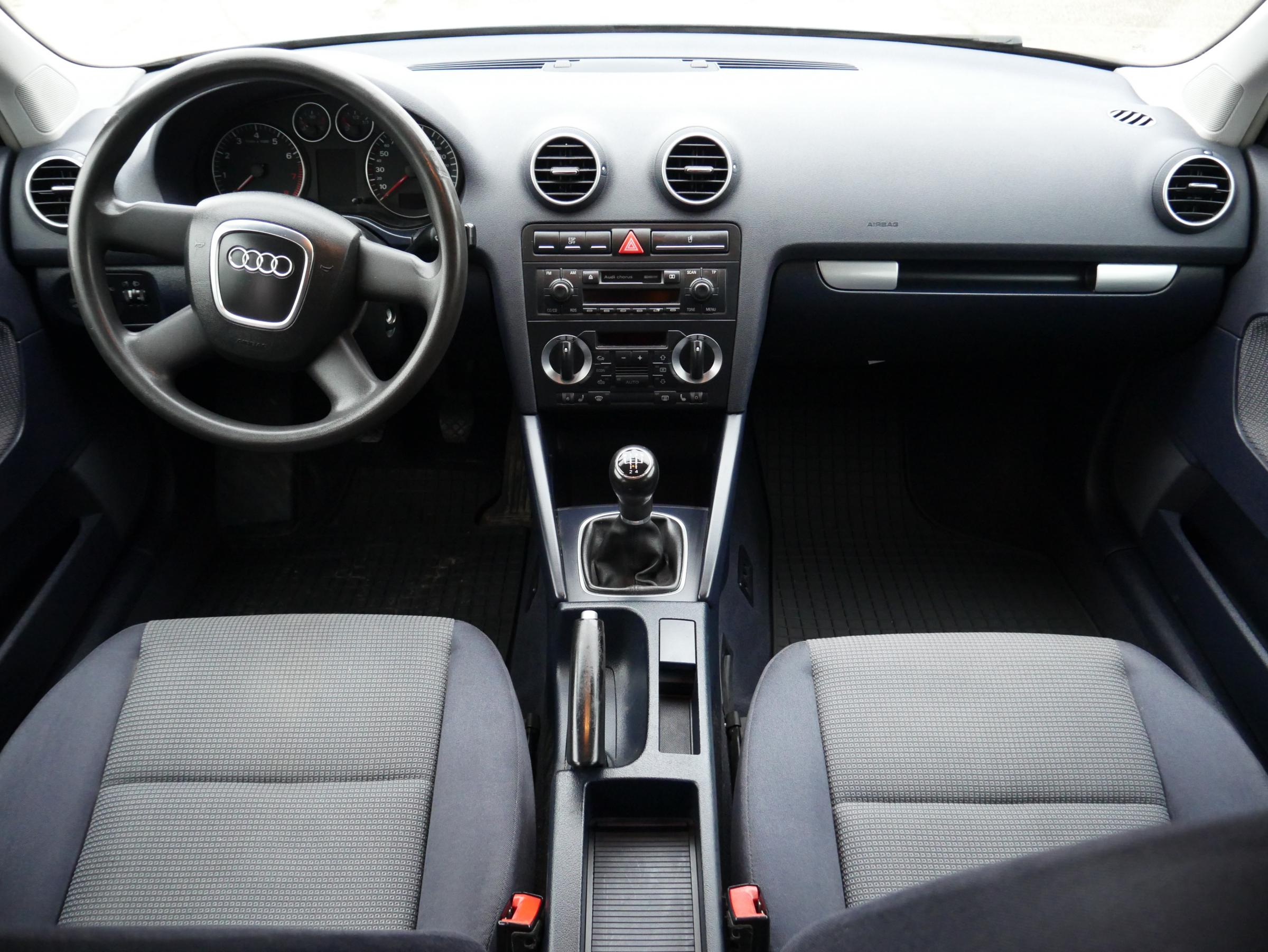 Audi A3, 2005 - pohled č. 8