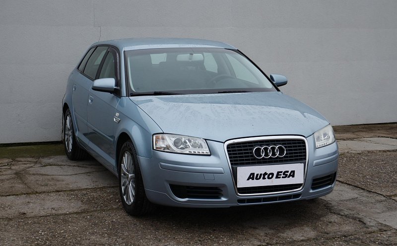 Audi A3 1.6 i 
