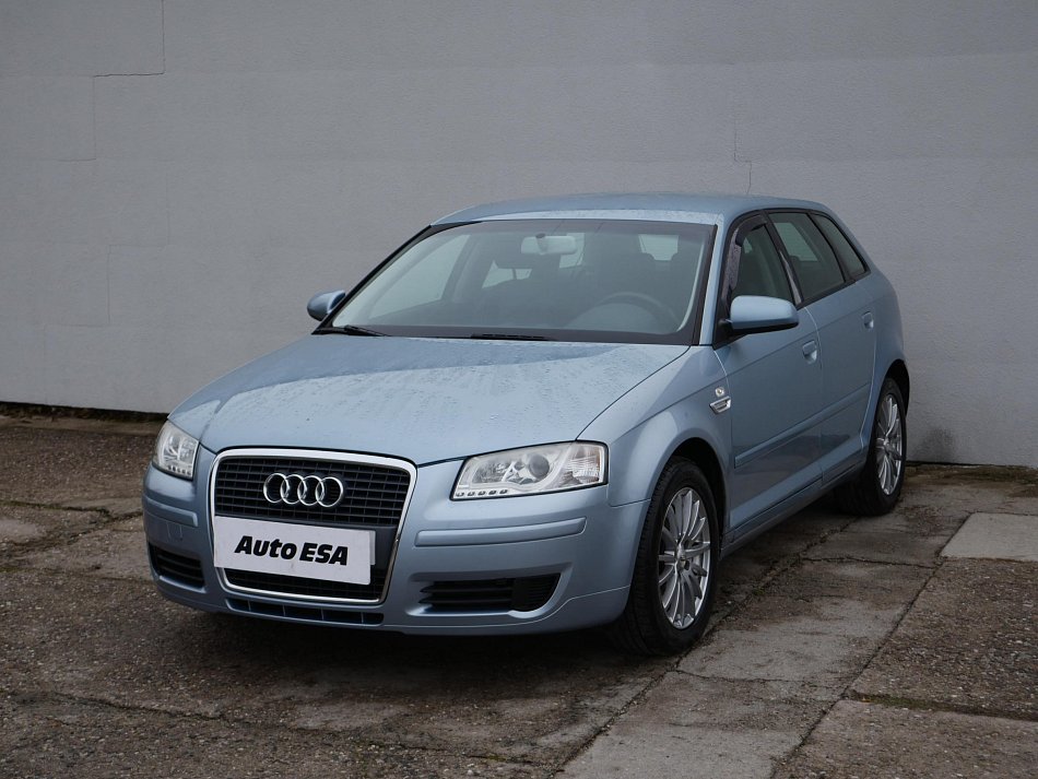 Audi A3 1.6 i 