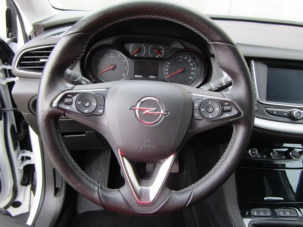 Opel Grandland X 1.2 PT 