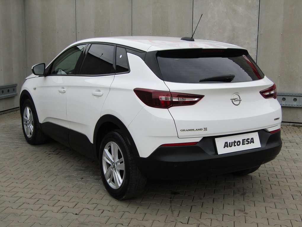 Opel Grandland X 1.2 PT 