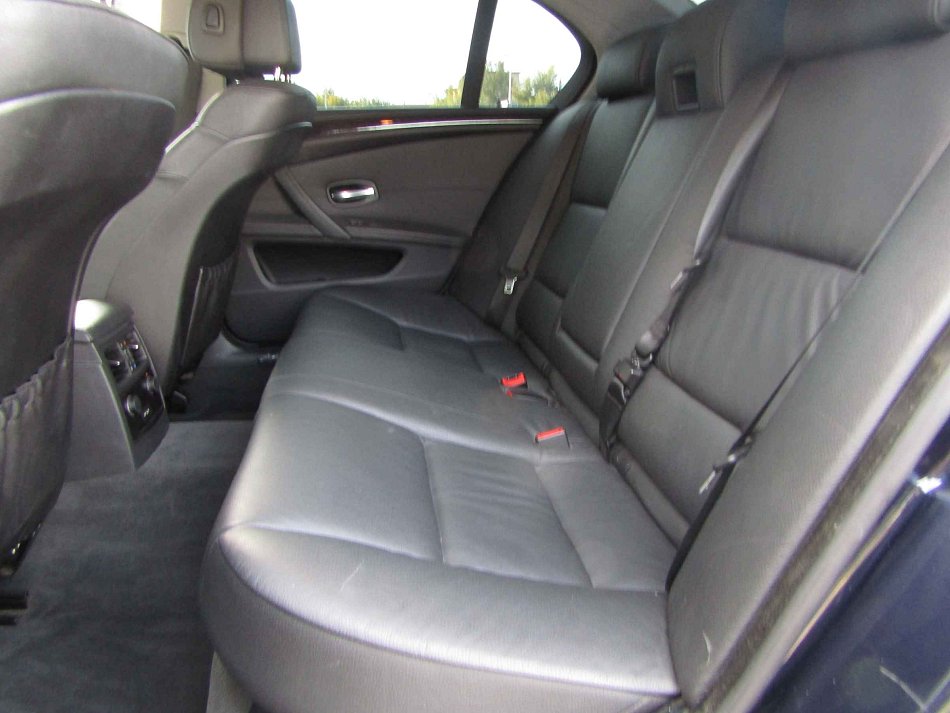 BMW Řada 5 3.0  525i