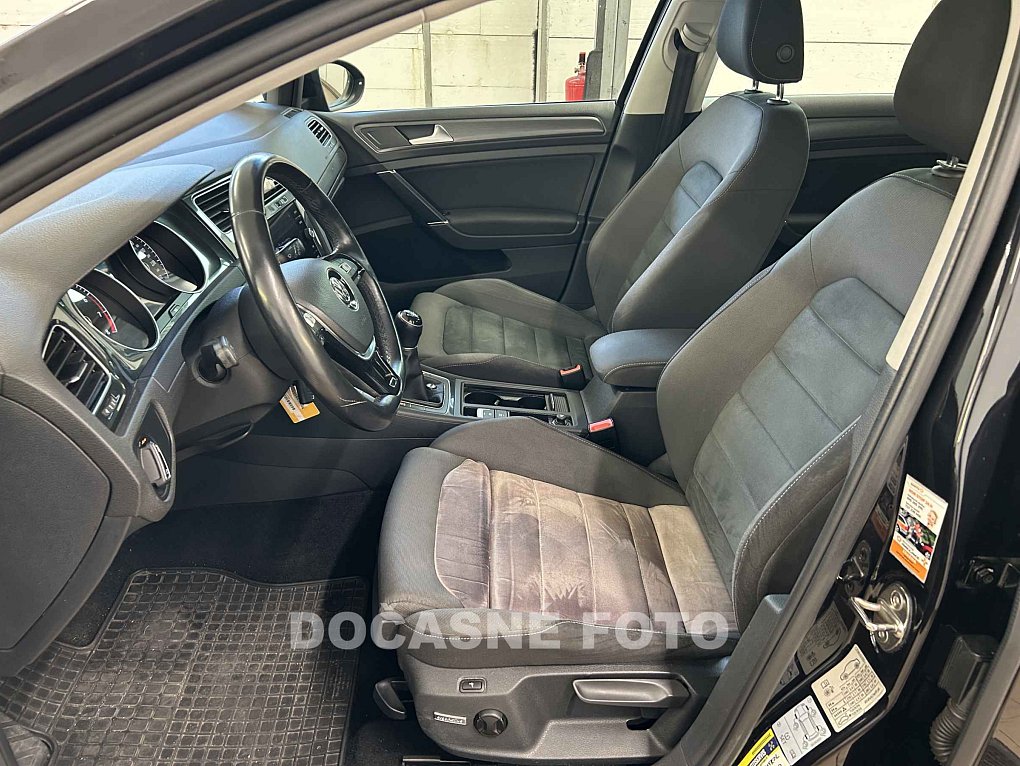 Volkswagen Golf 1.4 TSi 