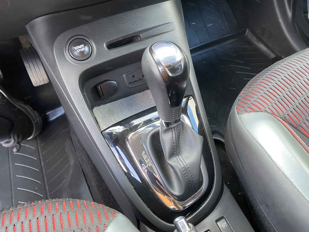 Renault Captur 1.2 TCe Helly Hansen