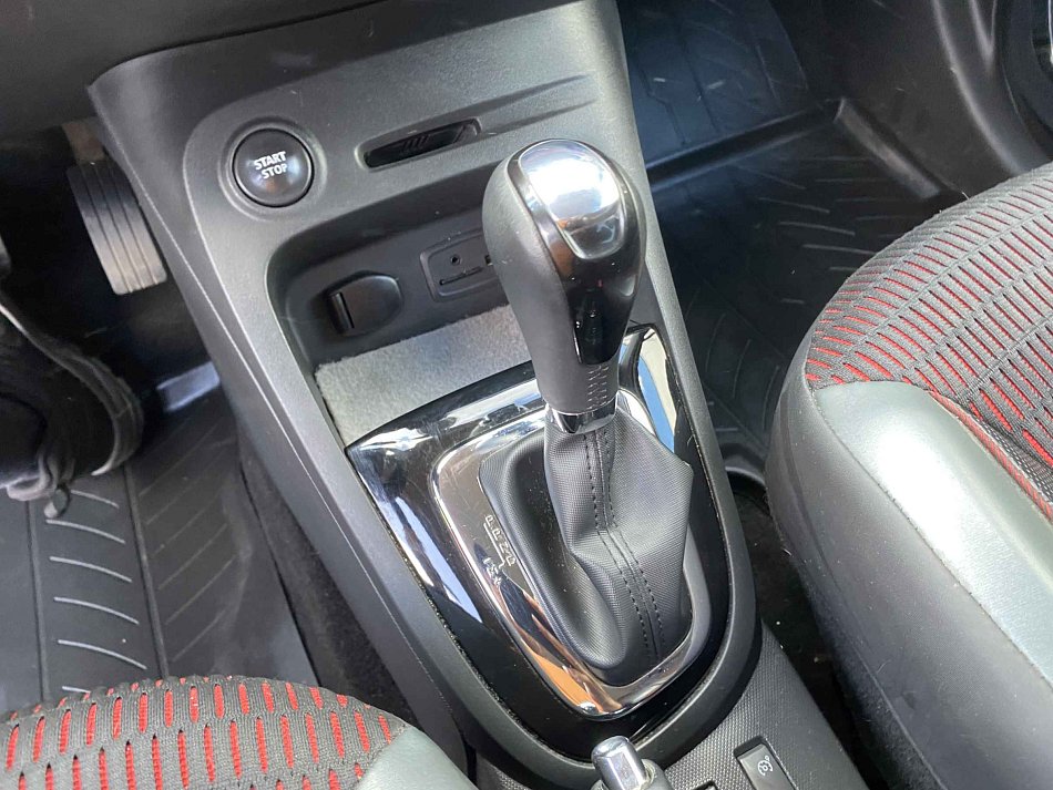 Renault Captur 1.2 TCe Helly Hansen