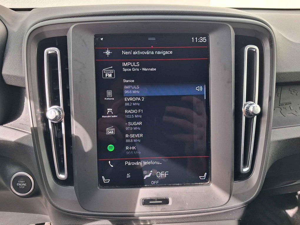 Volvo XC40 1.5 T2 Momentum