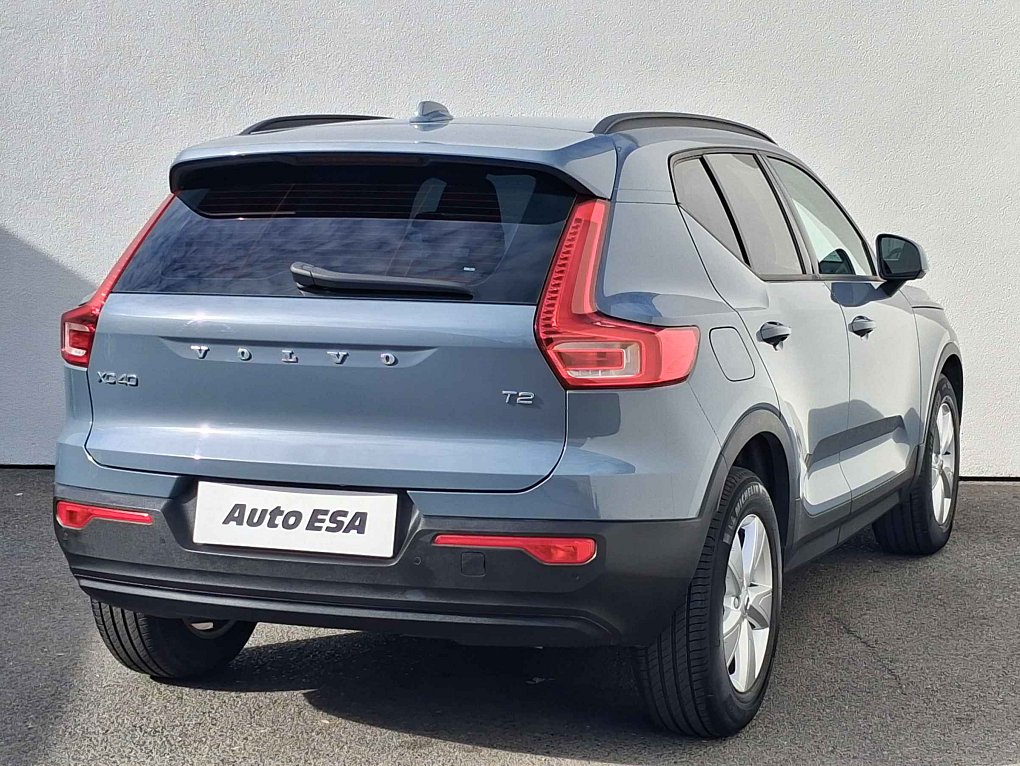 Volvo XC40 1.5 T2 Momentum