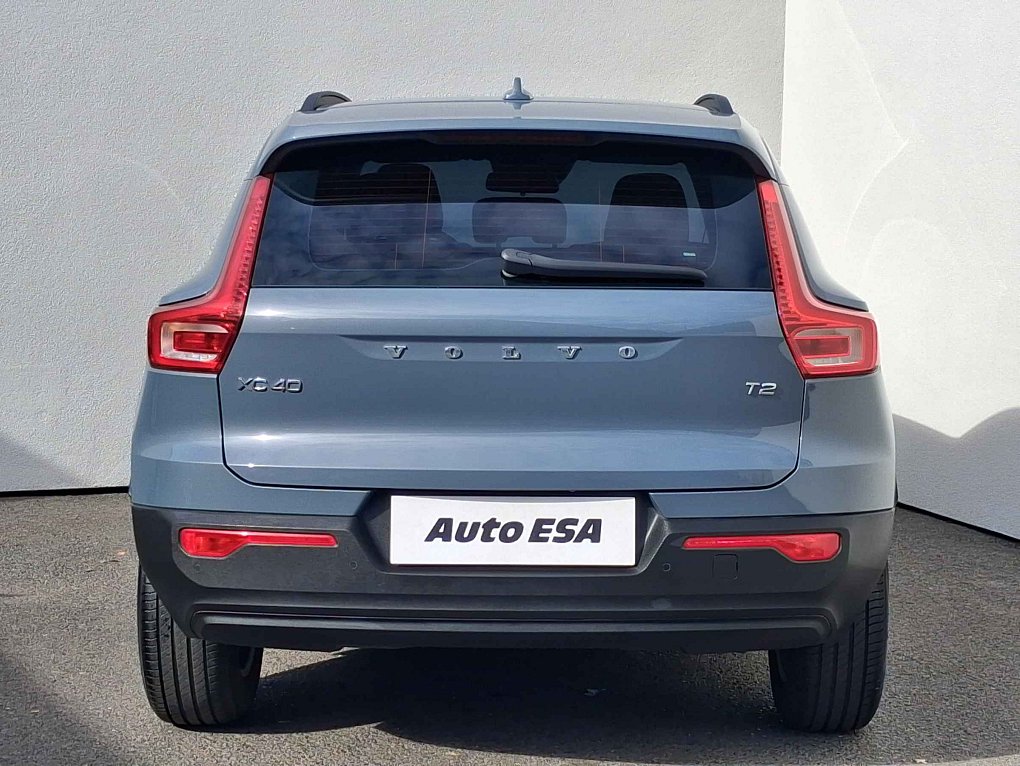 Volvo XC40 1.5 T2 Momentum
