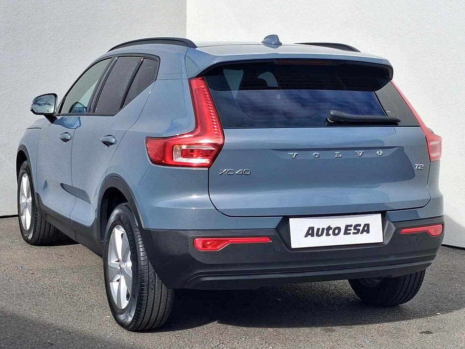 Volvo XC40 1.5 T2 Momentum
