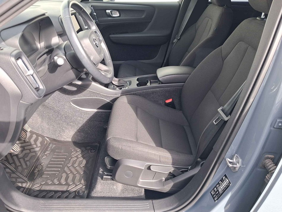 Volvo XC40 1.5 T2 Momentum