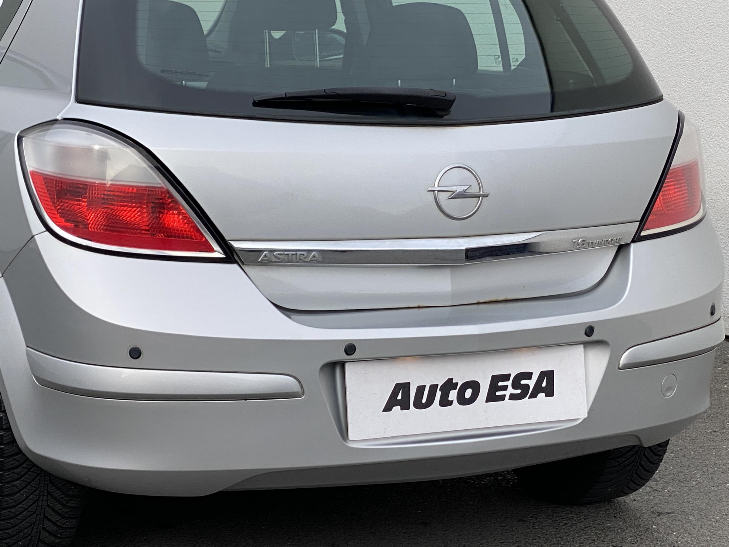 Opel Astra, 2006 - pohled č. 18