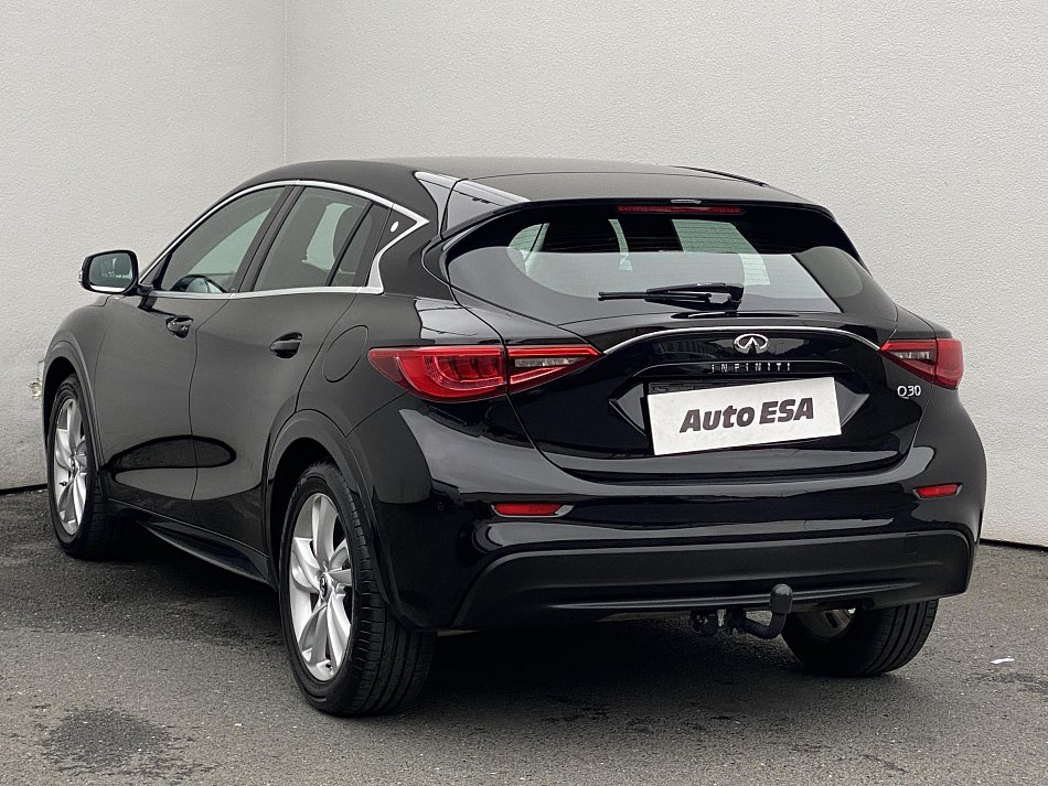 Infiniti Q30 1.5 D 