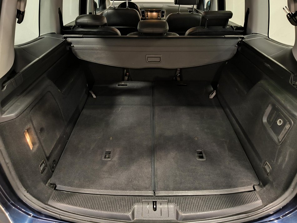 Volkswagen Sharan 2.0 TDi 