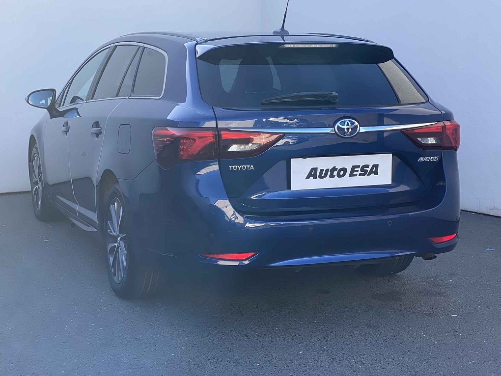 Toyota Avensis 2.0D-4D 