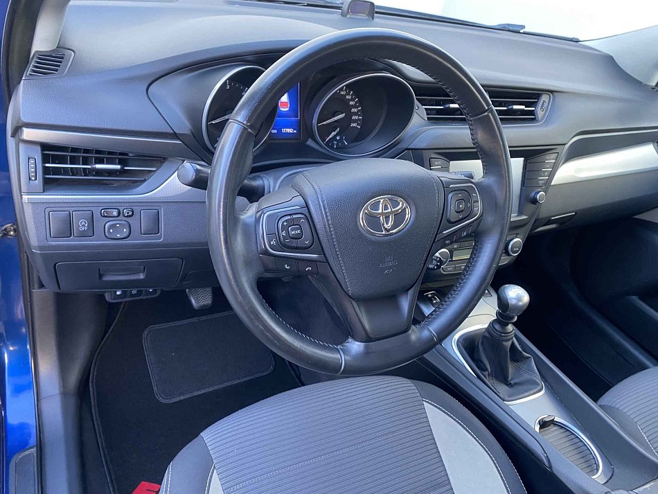 Toyota Avensis 2.0D-4D 