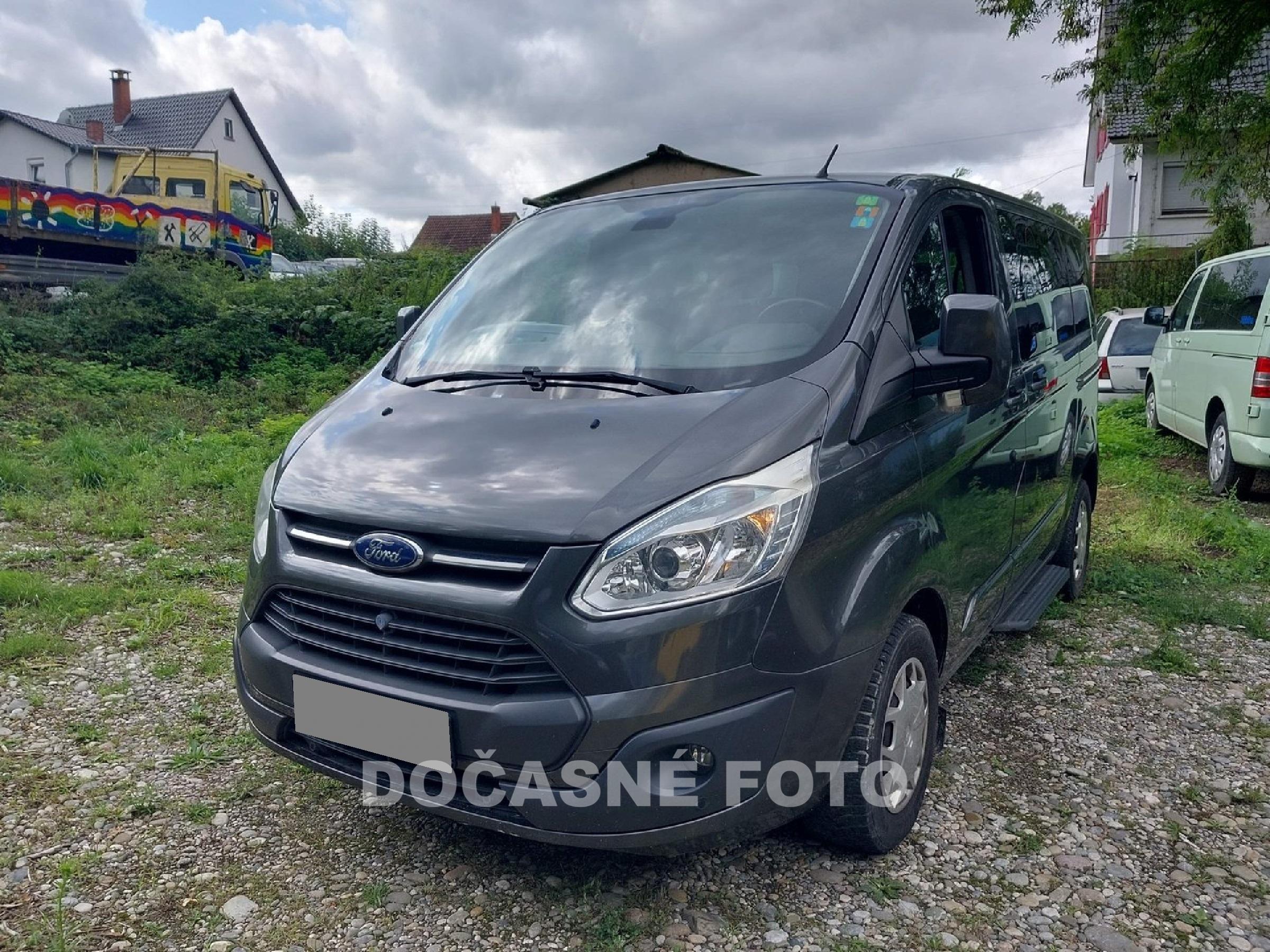 Ford Tourneo Custom, 2015 - pohled č. 3