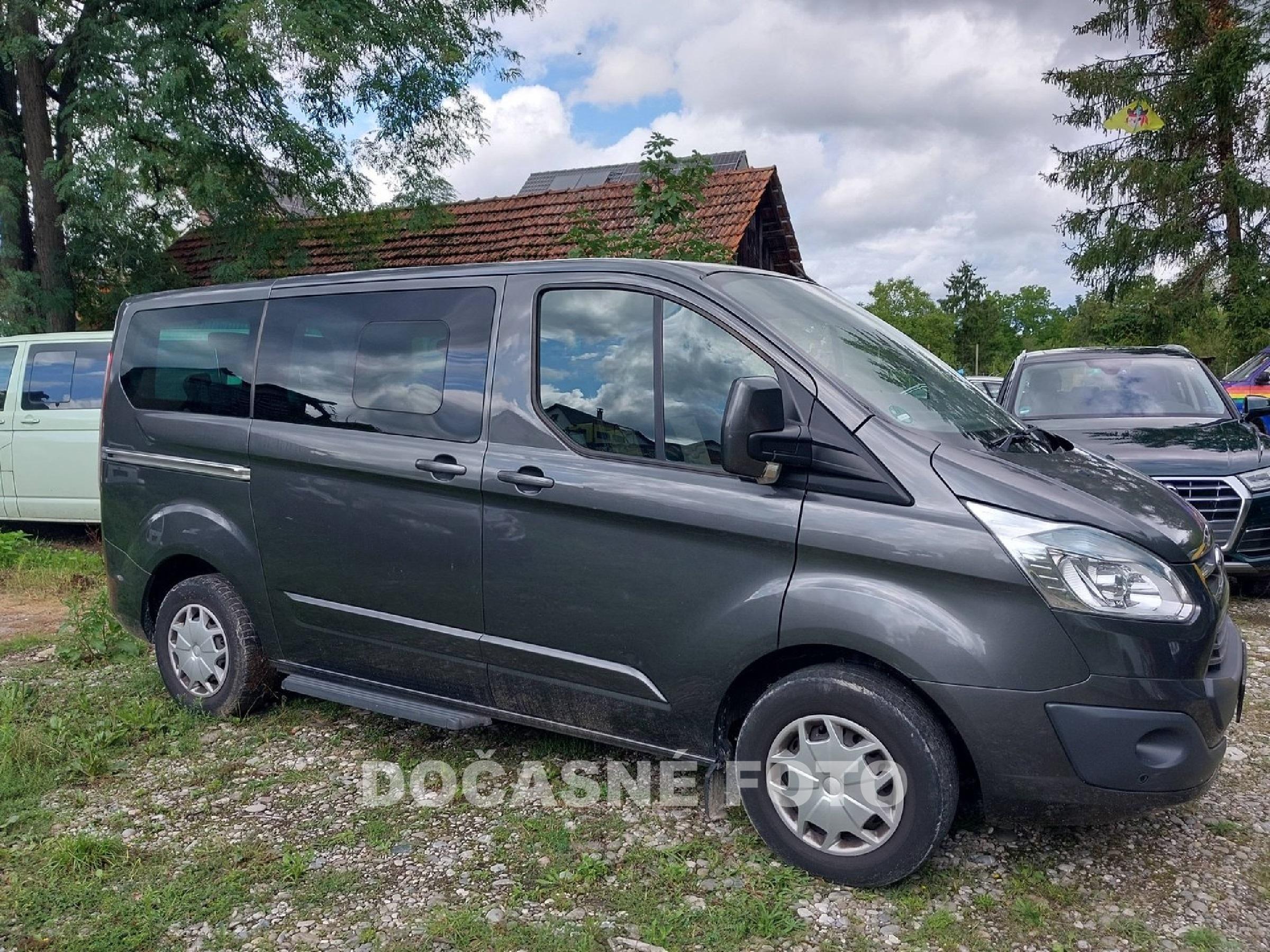 Ford Tourneo Custom, 2015 - pohled č. 4