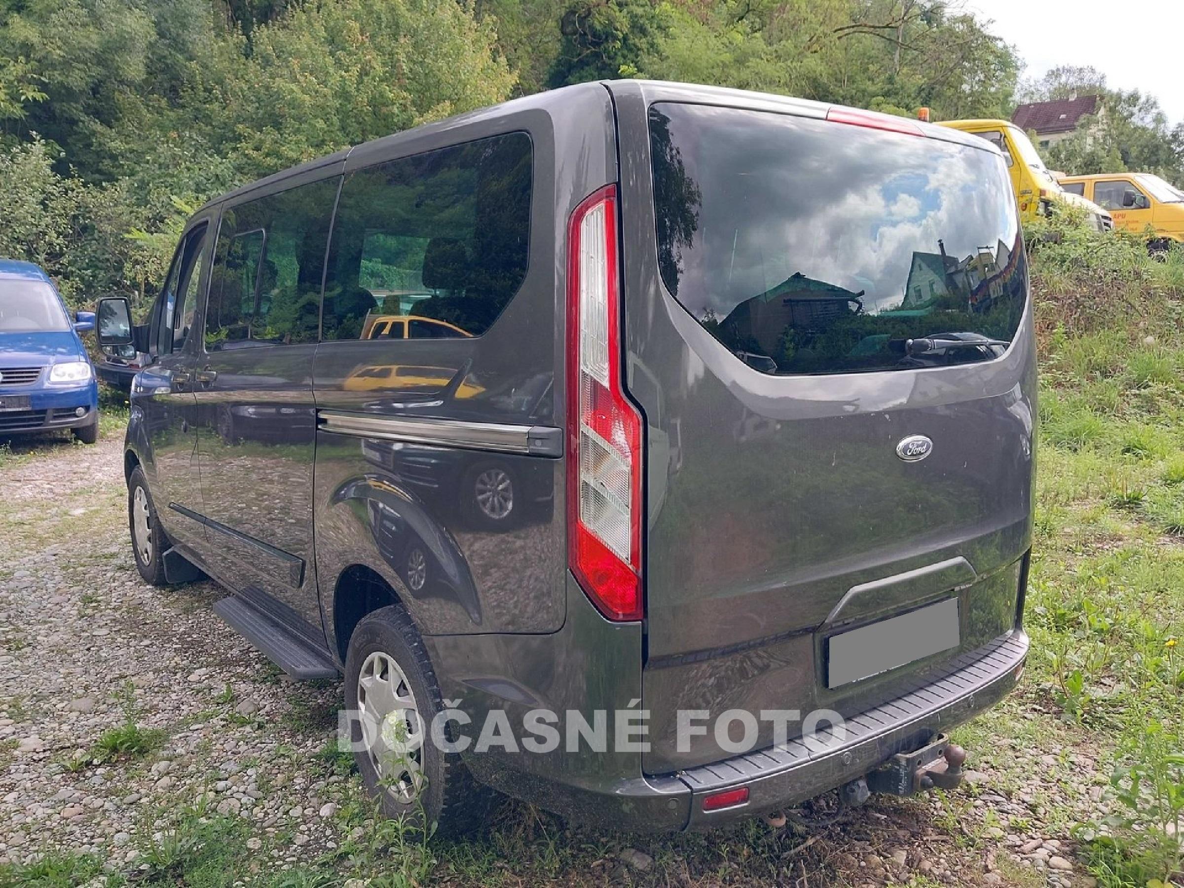 Ford Tourneo Custom, 2015 - pohled č. 6