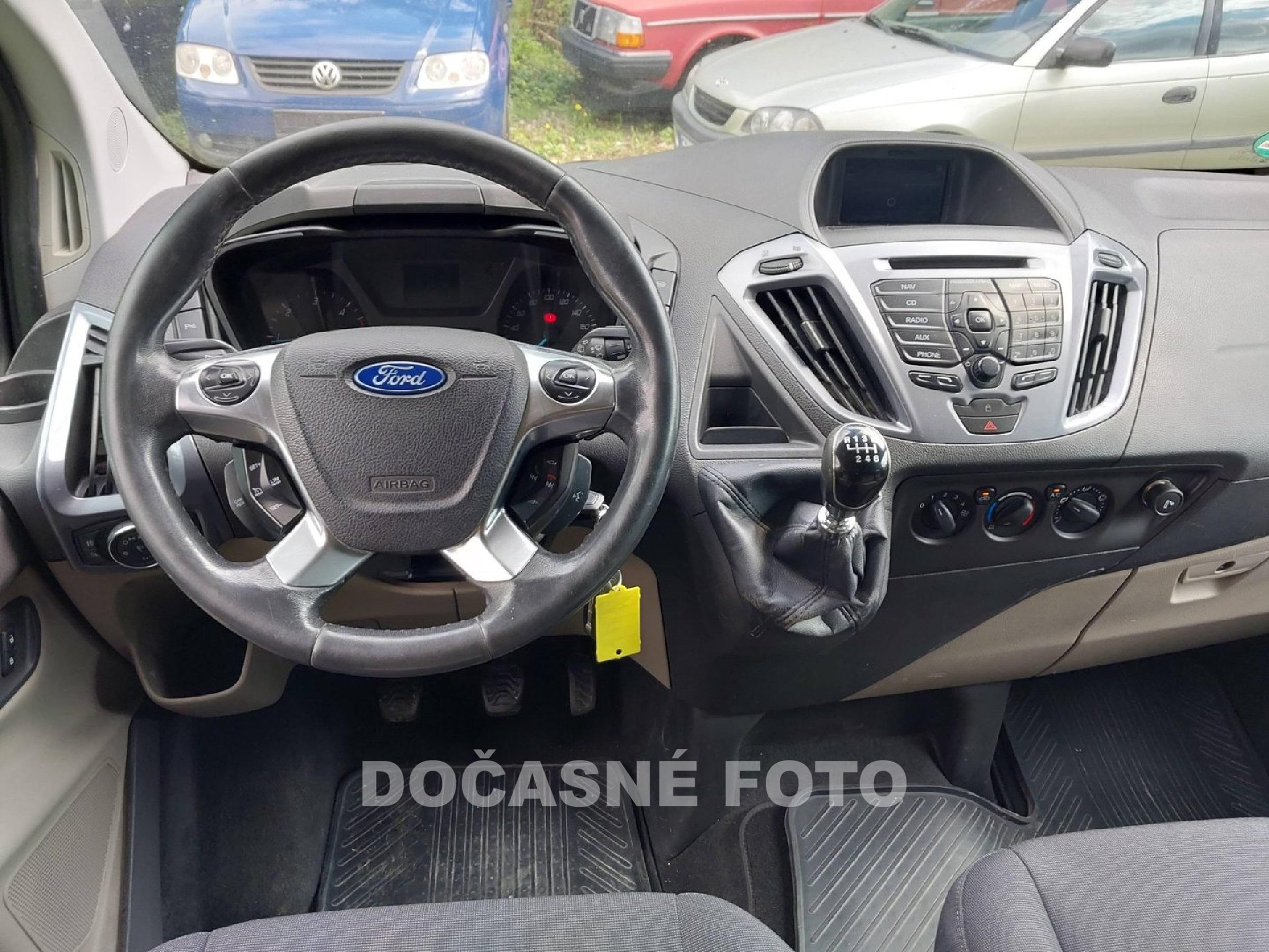 Ford Tourneo Custom, 2015 - pohled č. 8