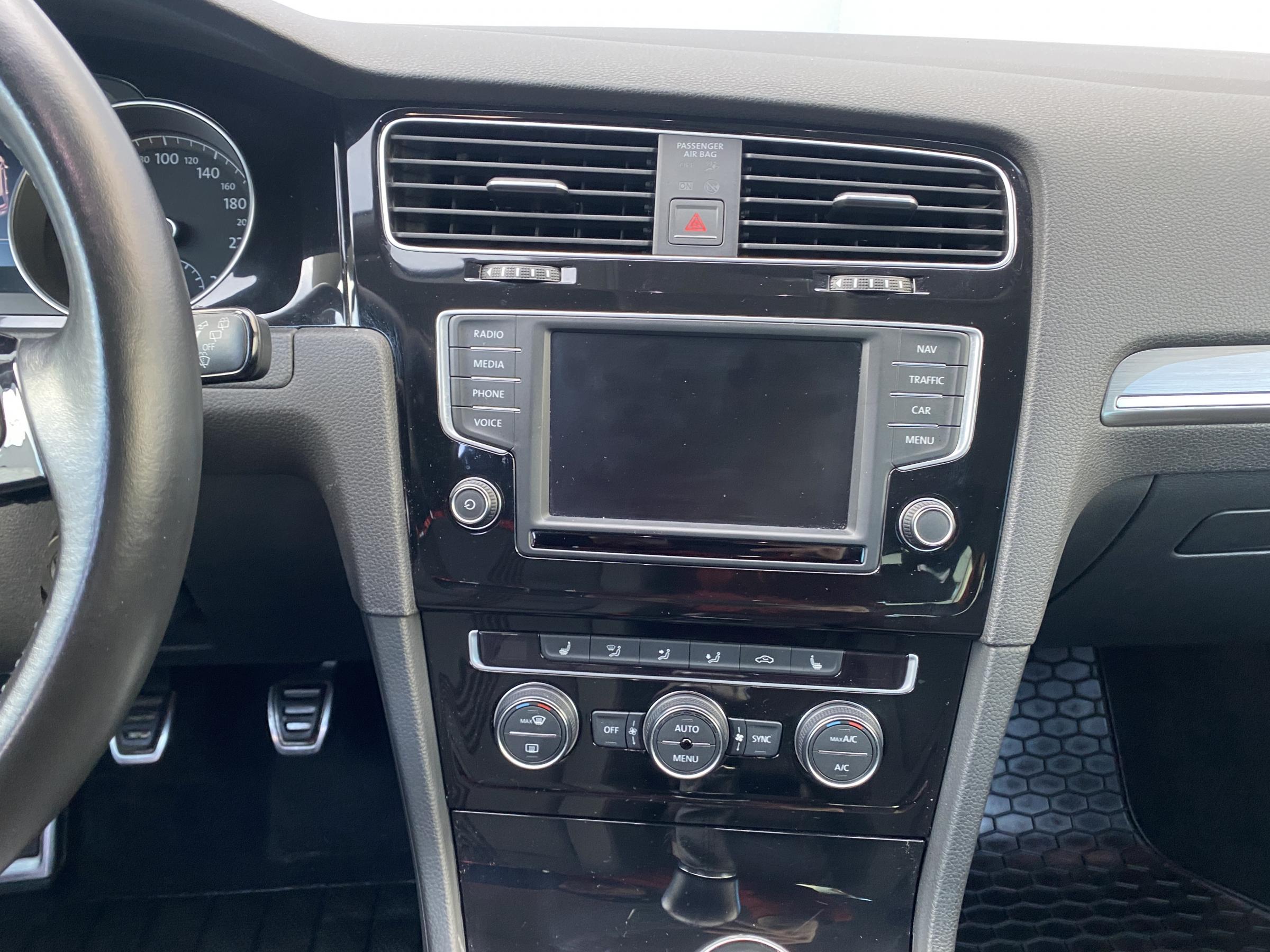 Volkswagen Golf, 2016 - pohled č. 12