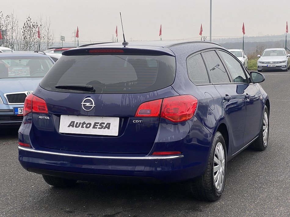 Opel Astra 1.6 CDTI 