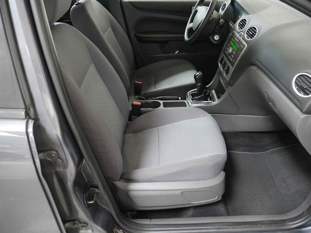 Ford Focus 1.6i 