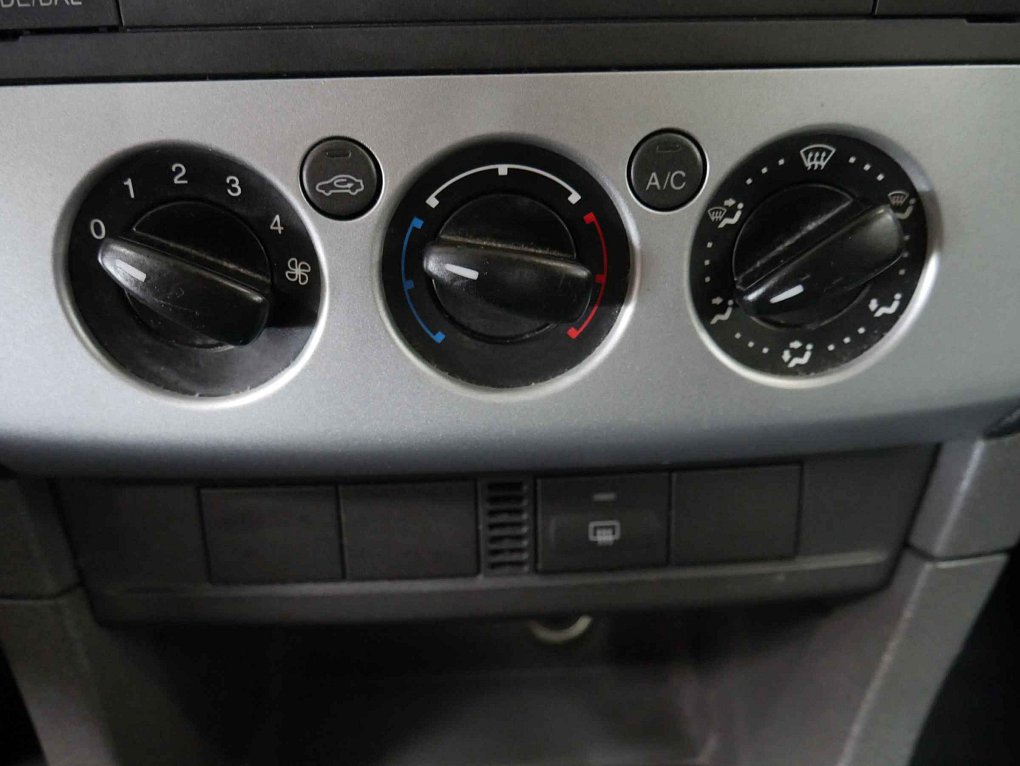 Ford Focus 1.6i 