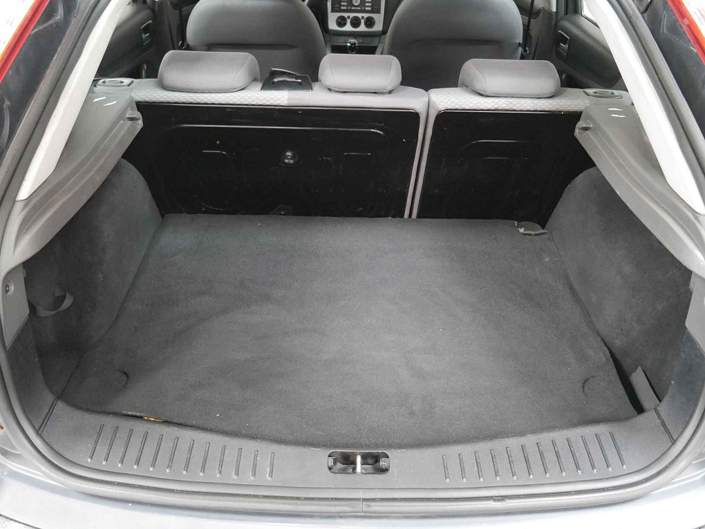 Ford Focus 1.6i 