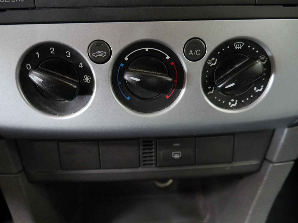 Ford Focus 1.6i 