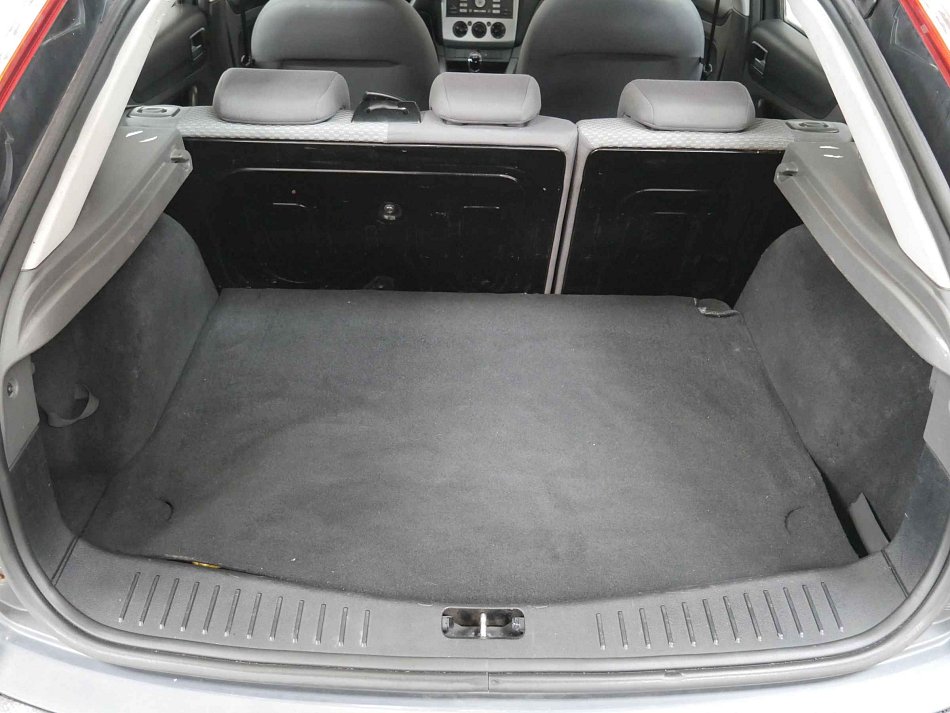 Ford Focus 1.6i 