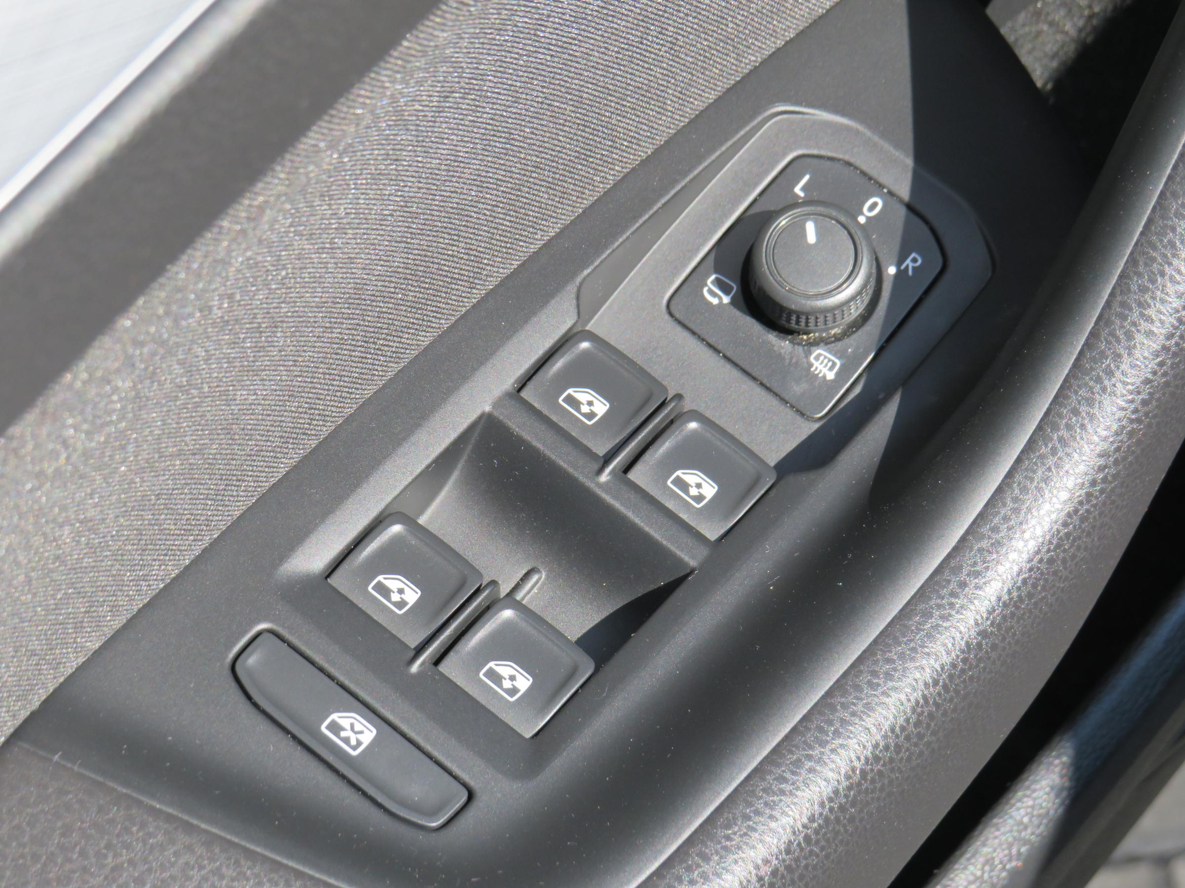 Volkswagen Passat, 2020 - pohled č. 12