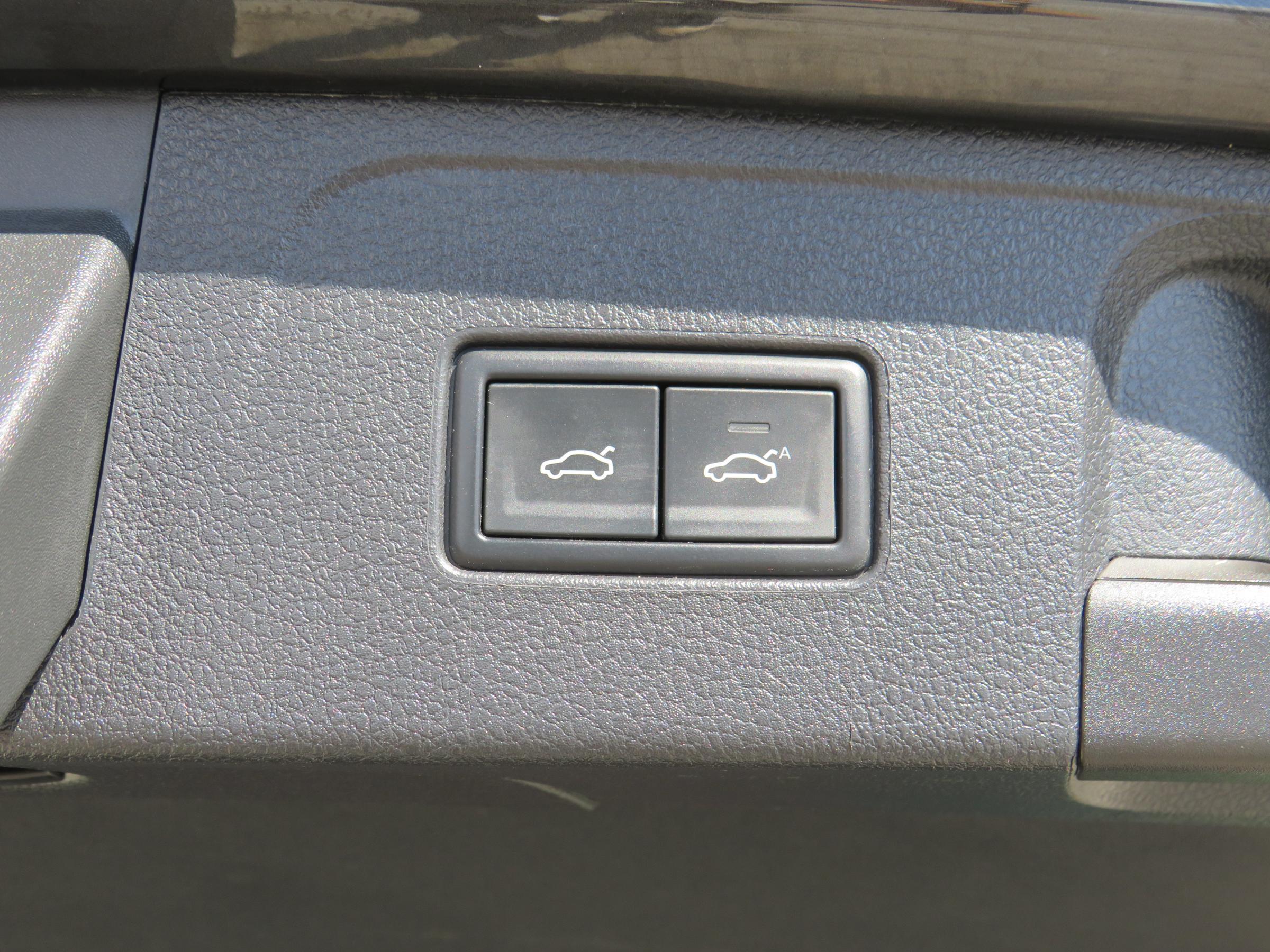 Volkswagen Passat, 2020 - pohled č. 23