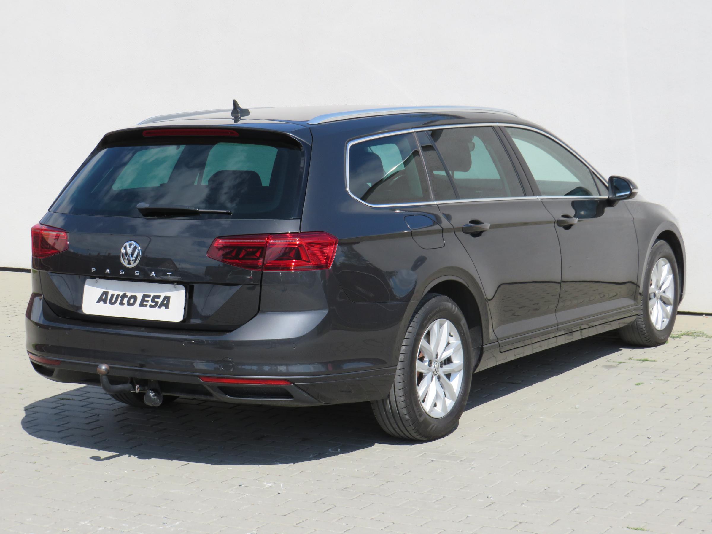 Volkswagen Passat, 2020 - pohled č. 4