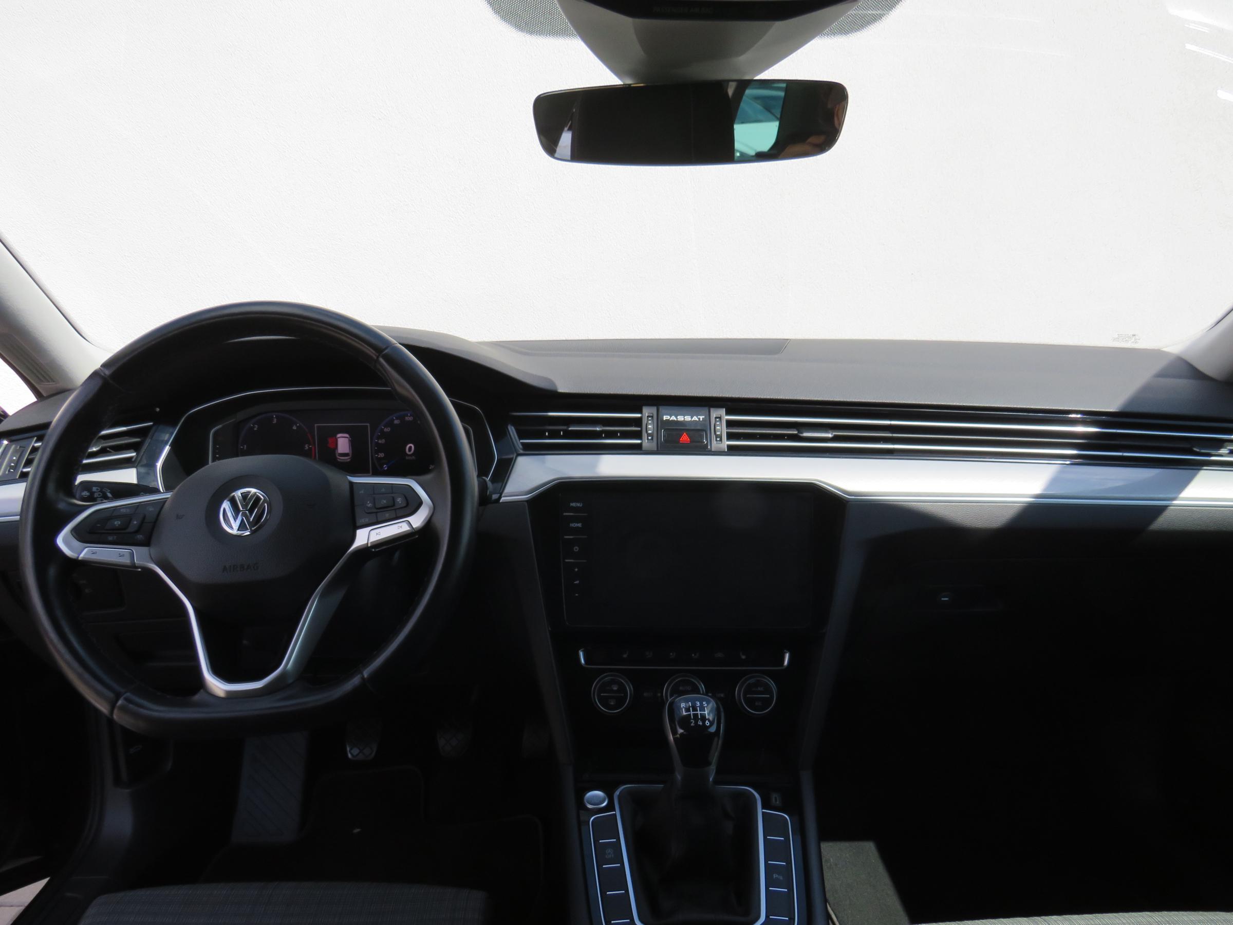 Volkswagen Passat, 2020 - pohled č. 8