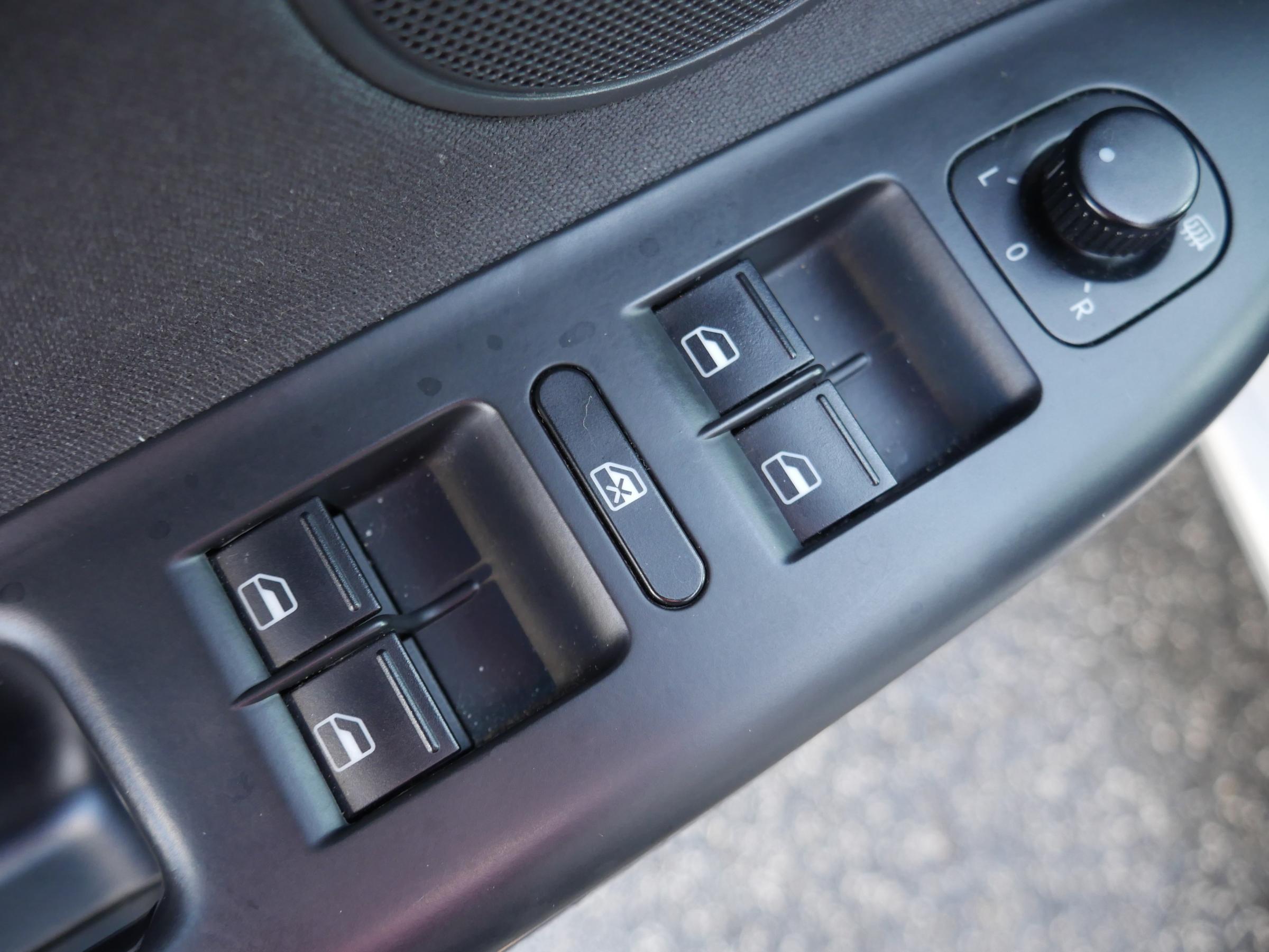 Volkswagen Golf Plus, 2011 - pohled č. 12