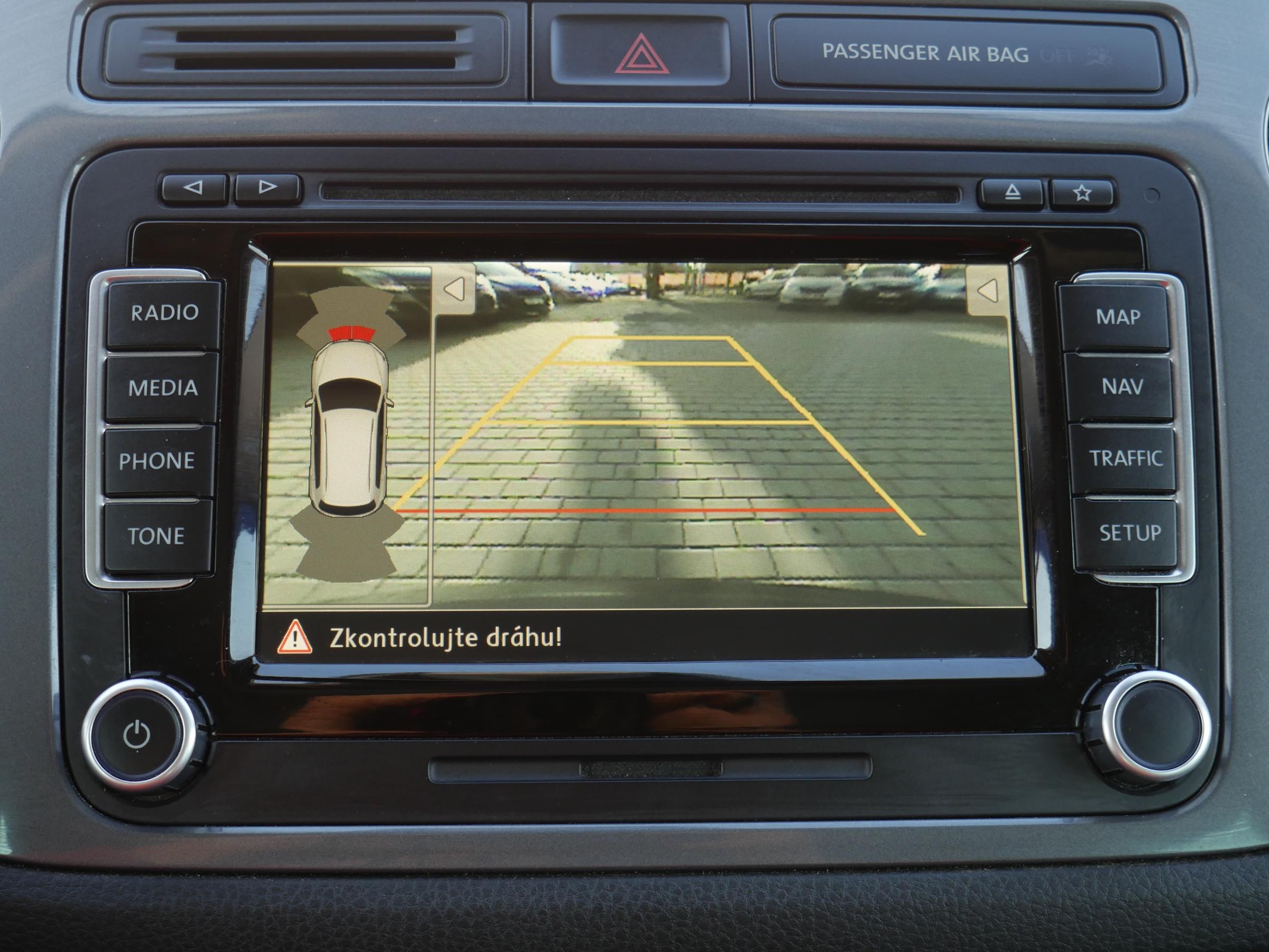 Volkswagen Tiguan, 2014 - pohled č. 16