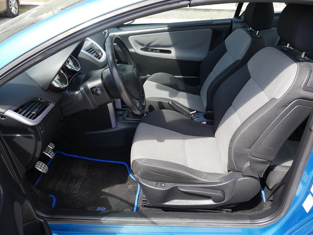 Peugeot 207 1.6i 