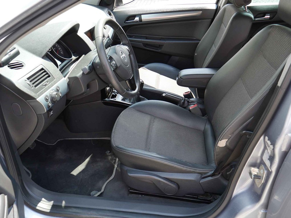 Opel Astra 1.6i 