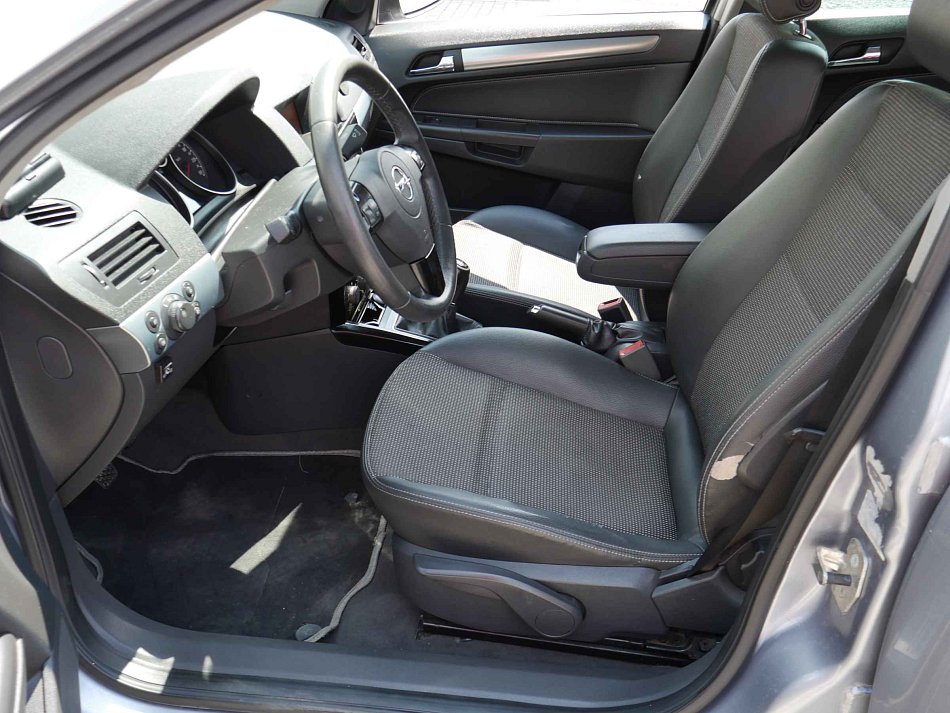 Opel Astra 1.6i 