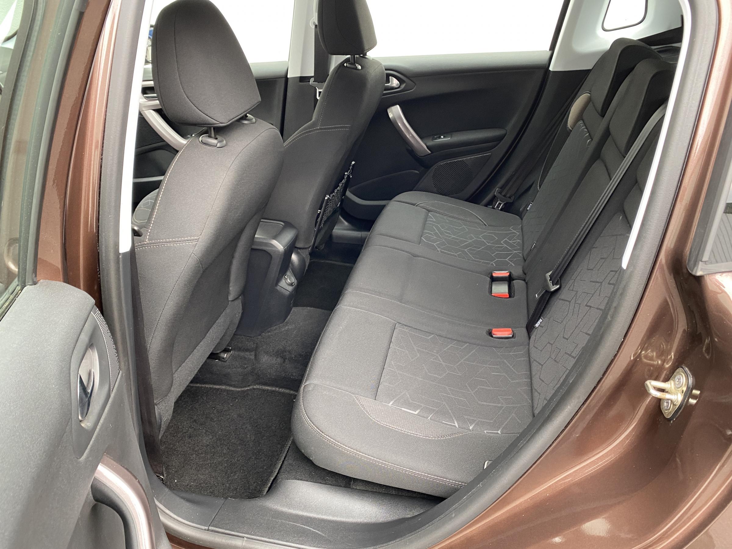 Peugeot 2008, 2013 - pohled č. 10