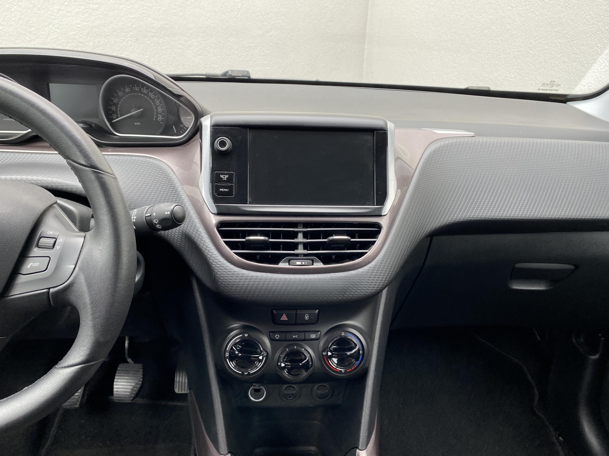 Peugeot 2008, 2013 - pohled č. 12