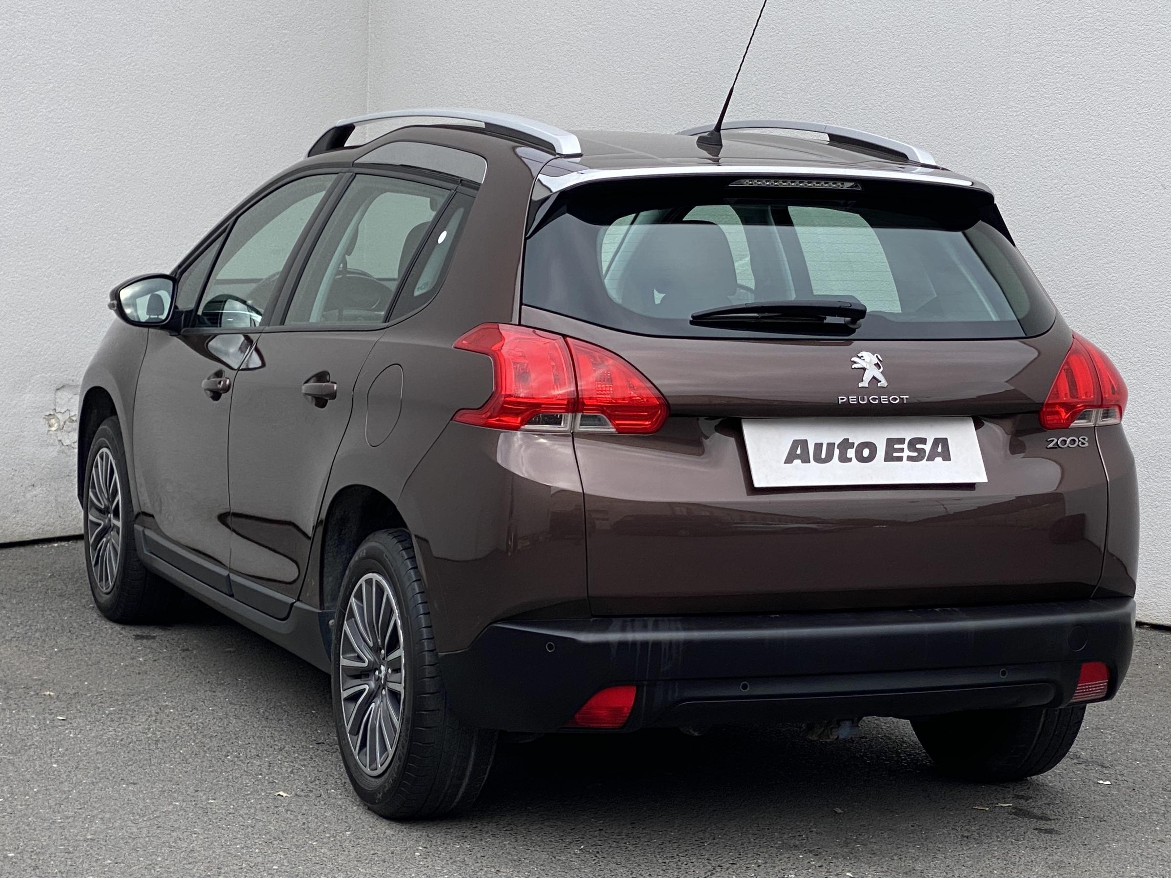 Peugeot 2008, 2013 - pohled č. 6