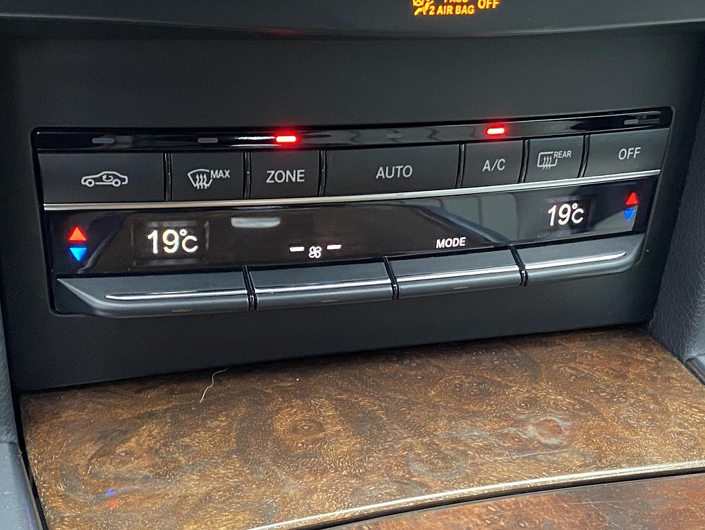 Mercedes-Benz Třída E 2.2CDi  4Mat