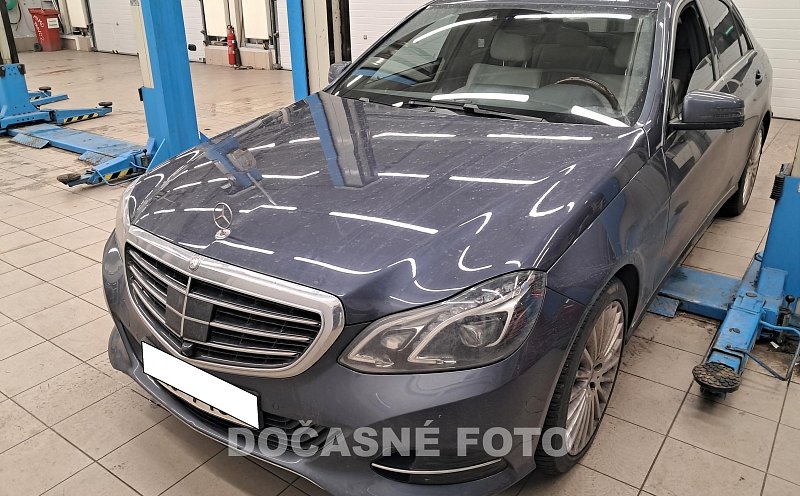 Mercedes-Benz Třída E 2.2 CDI 