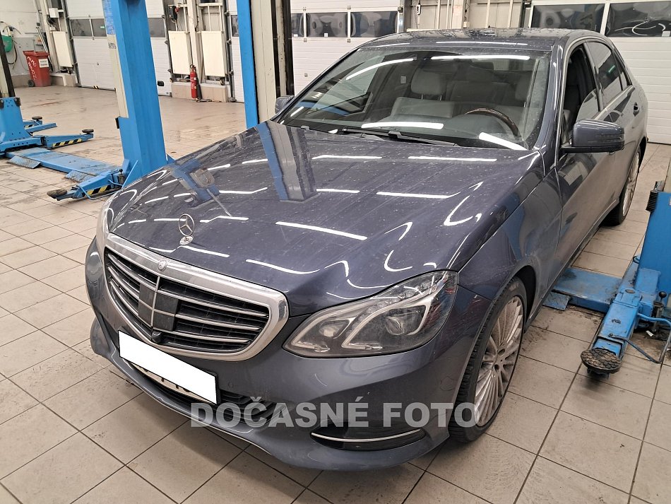 Mercedes-Benz Třída E 2.2 CDI 